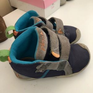 Plae toddler shoes size 8
